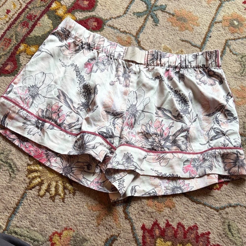 Victoria's Secret Floral Print Shorts in Cream and Gray